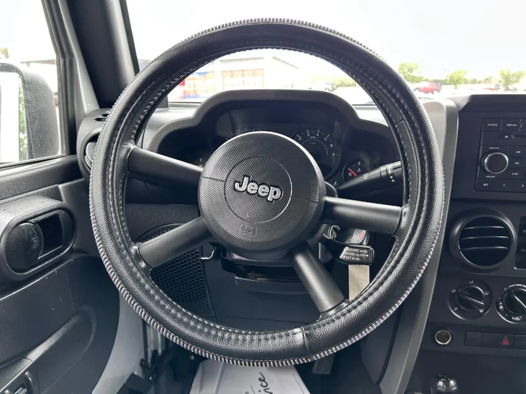 2008 Jeep Wrangler - 1J4GA39108L569508 - Image #10