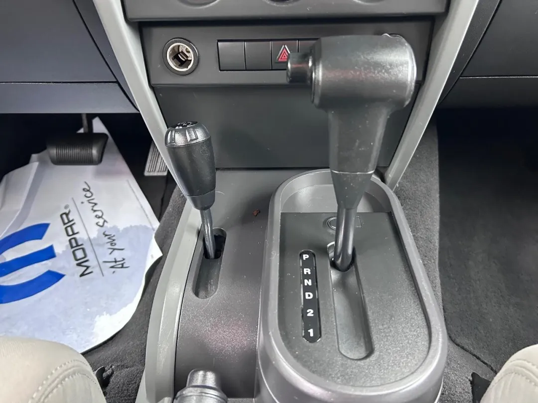 2008 Jeep Wrangler - 1J4GA39108L569508 - Image #13