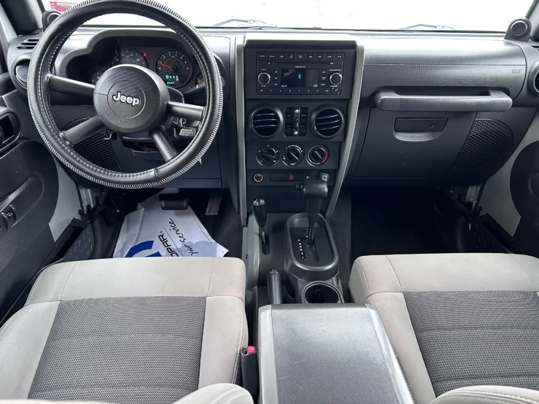 2008 Jeep Wrangler - 1J4GA39108L569508 - Image #9