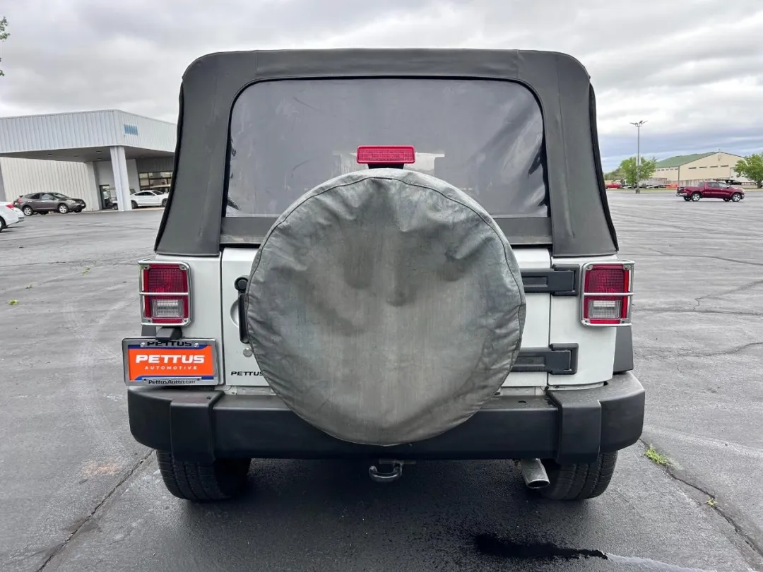 2008 Jeep Wrangler - 1J4GA39108L569508 - Image #3