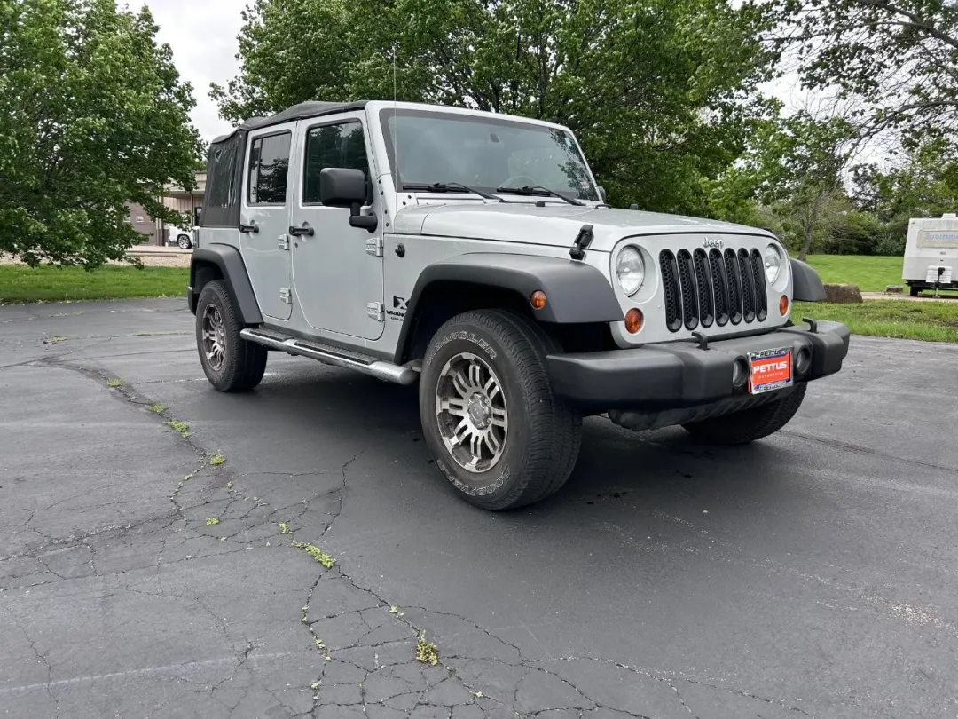 2008 Jeep Wrangler - 1J4GA39108L569508 - Image #19
